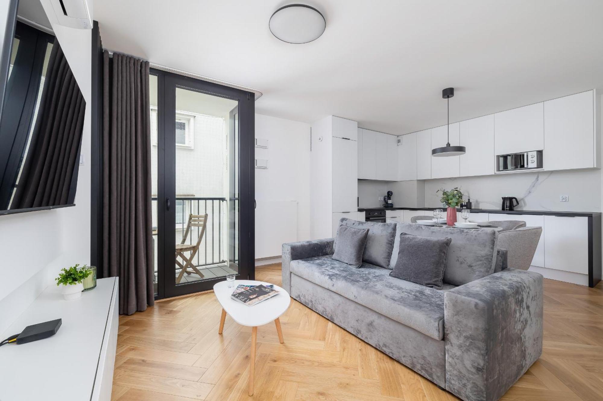 Lux Kosciuszki 39 With Parking By Renters Prestige Apartment Krakow