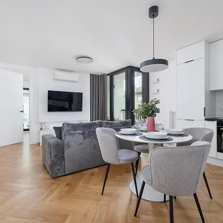 Lux Apartments Kosciuszki 39 With Parking By Renters Prestige Krakow Exterior photo