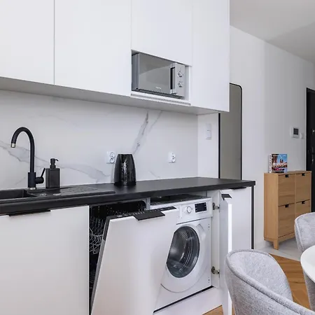 Lux Apartments Kosciuszki 39 With Parking By Renters Prestige Krakow Exterior photo